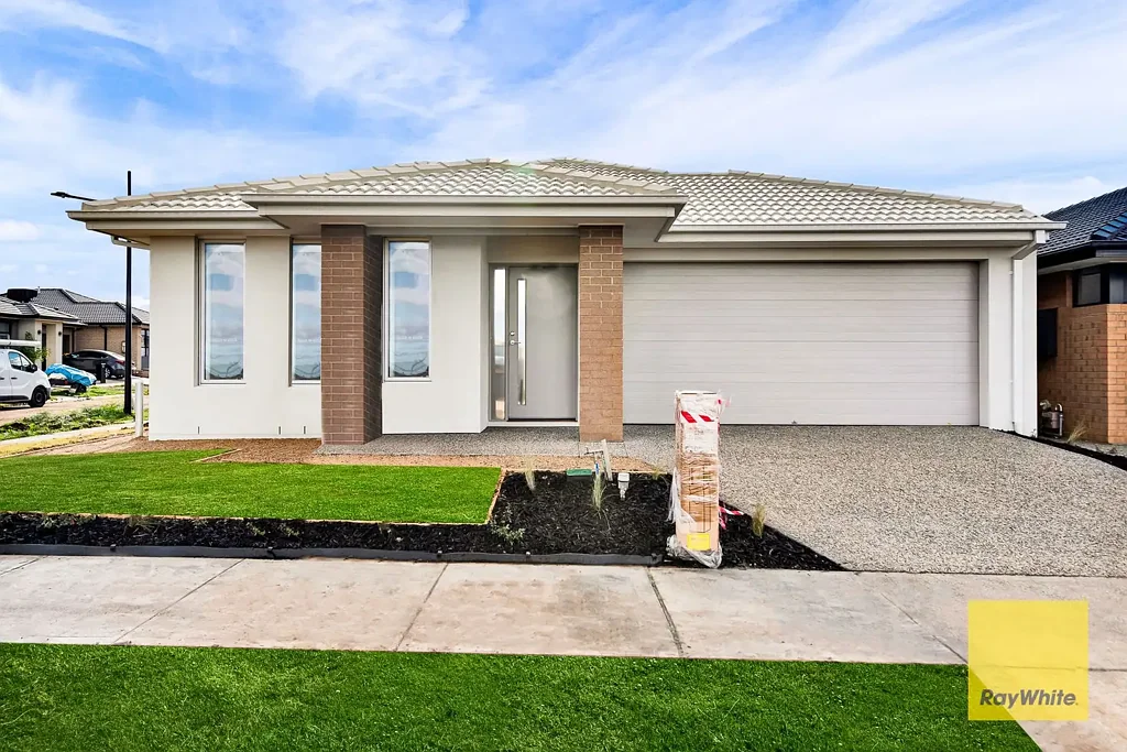 Modern Living Awaits - Lease Your Dream Home Today
