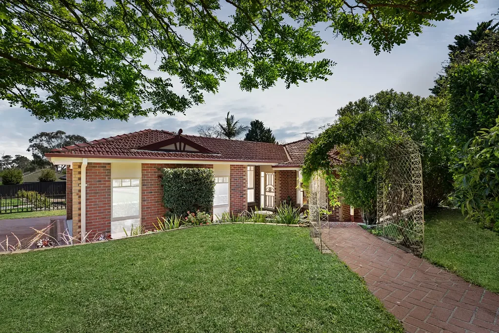 1 Lalina Close, Frankston, VIC 3199