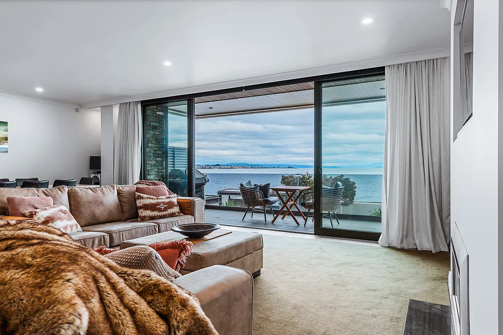 Taupo 3房  Ultimate lakeside living in the heart of Taupo