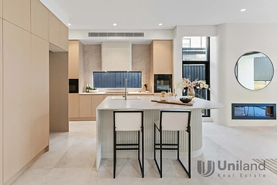 2 Kaga Place, Marsfield, NSW 2122, 5房, 4浴, Apartment