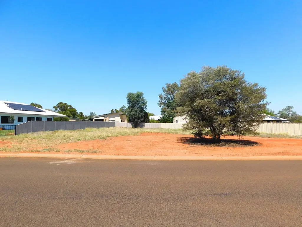 Charleville 10 Racecourse Drive