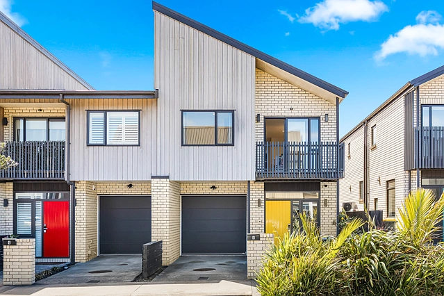 6 Desalt Drive, Hobsonville, Waitakere City