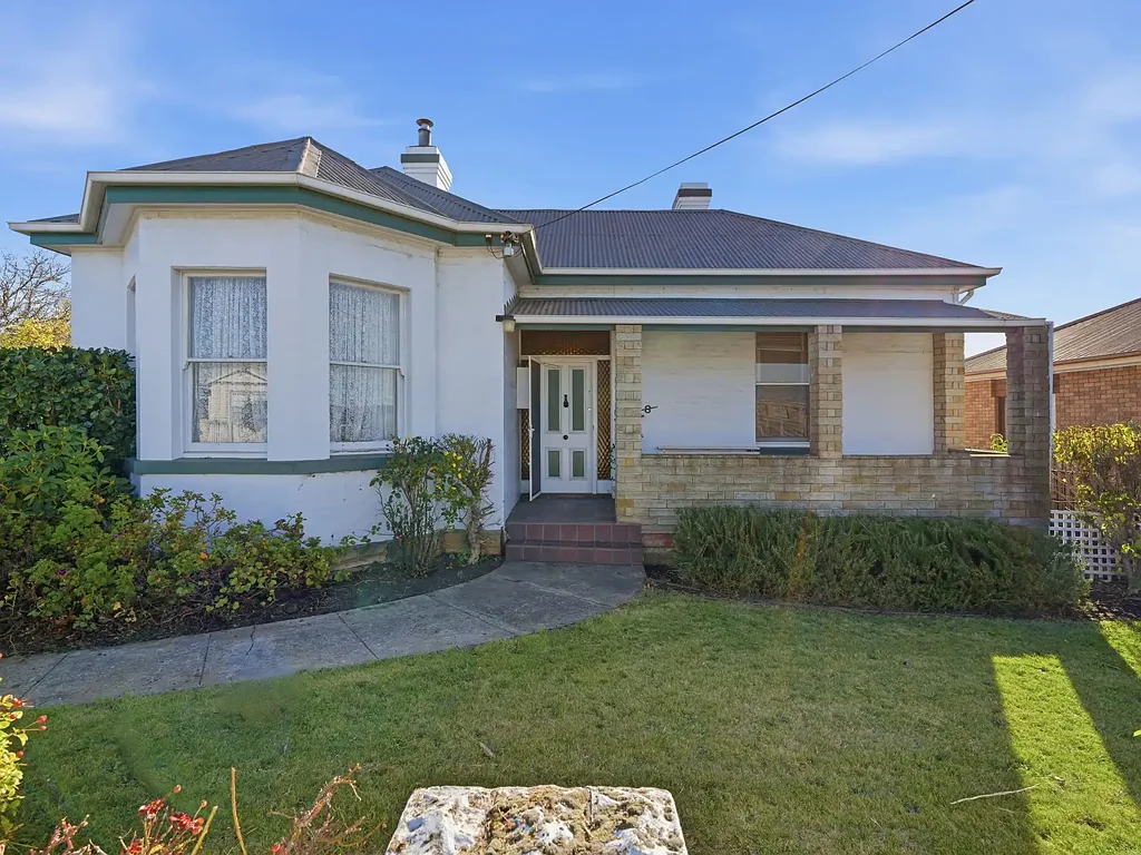 Moonah 4ห้องนอน Timeless Character on Expansive Inner-Residential Allotment