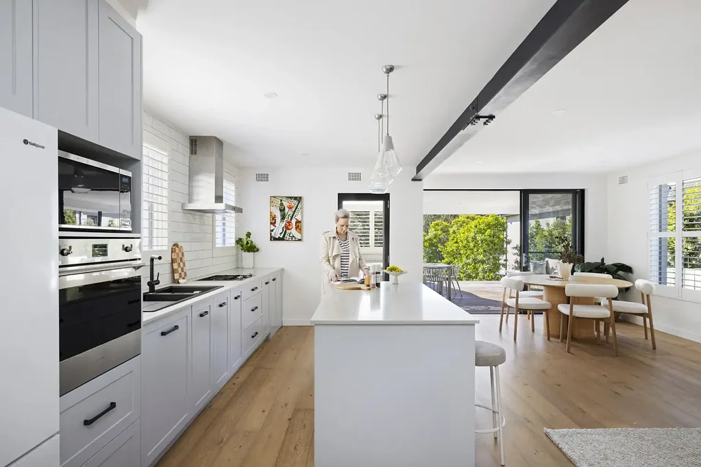 Balgowlah 3Moenga Renovated north-facing duplex with a sunlit yard and deck