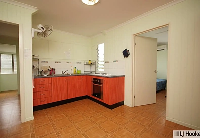 20 Black St, Tully, QLD 4854, 3 phòng ngủ, 1 phòng tắm, House