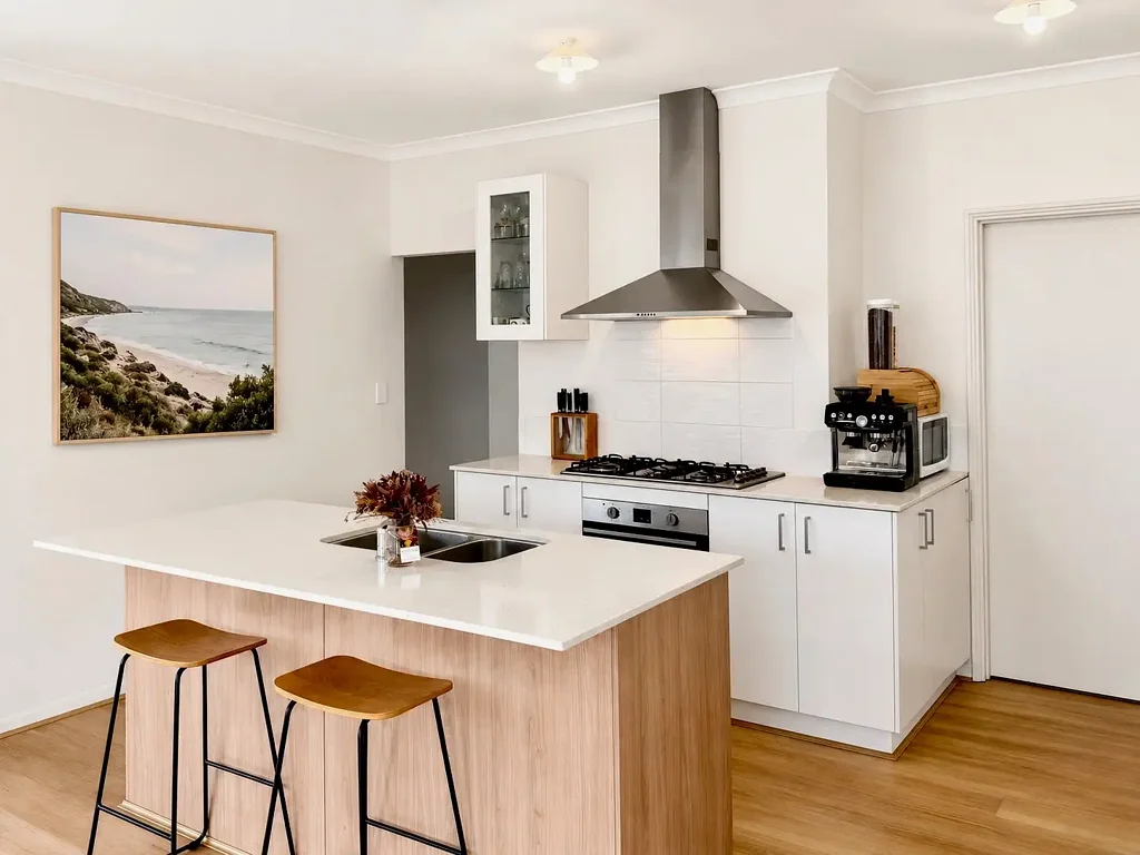 Dunsborough 3房  VERSATILE DUNSBOROUGH LIVING WITH SHORT-STAY POTENTIAL