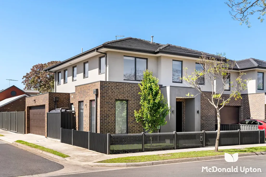 Moonee Ponds 3Kwarto Executive Living in a Prestige River Pocket