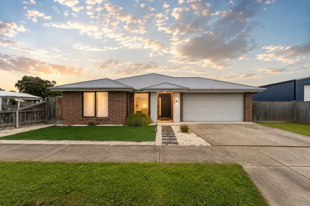 Yinnar 4 Slaapkamer Fantastic Family Living in a Quiet Yinnar Location