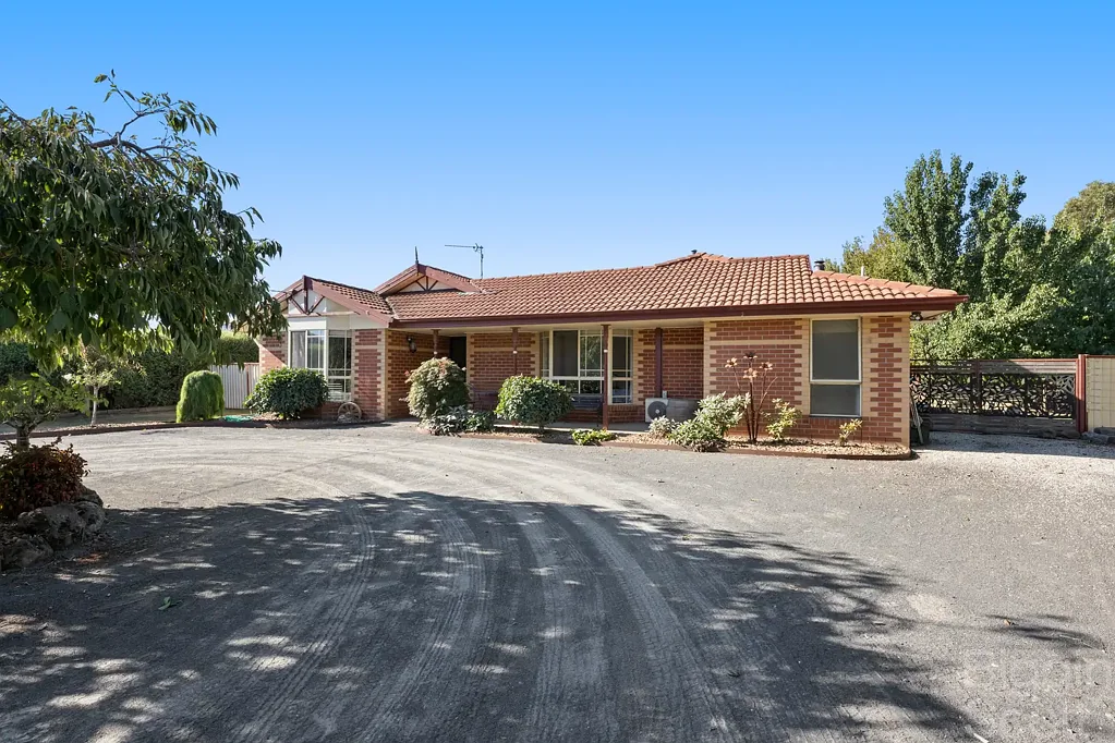 528 Ti Tree Road, Warrenheip, VIC 3352