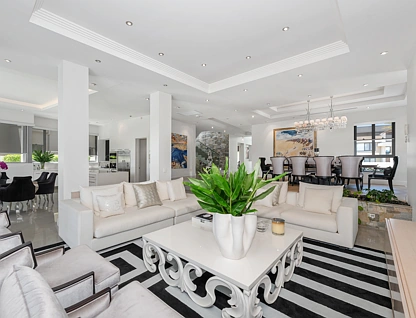 43 KNIGHTSBRIDGE PARADE EAST, Paradise Point, Gold Coast, 6 Bedrooms, 7 Bathrooms, House