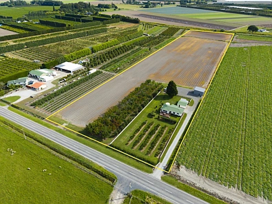 Hexton 3Moenga Space to live, land to love