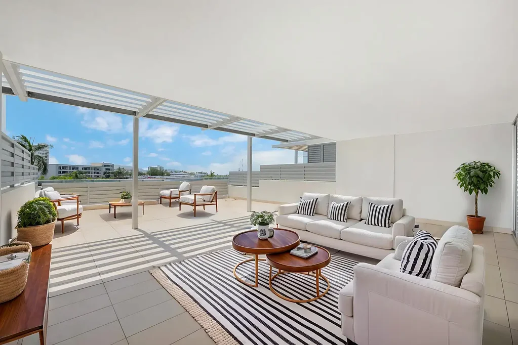 South Townsville 3房  Executive Waterfront Living at Solarus