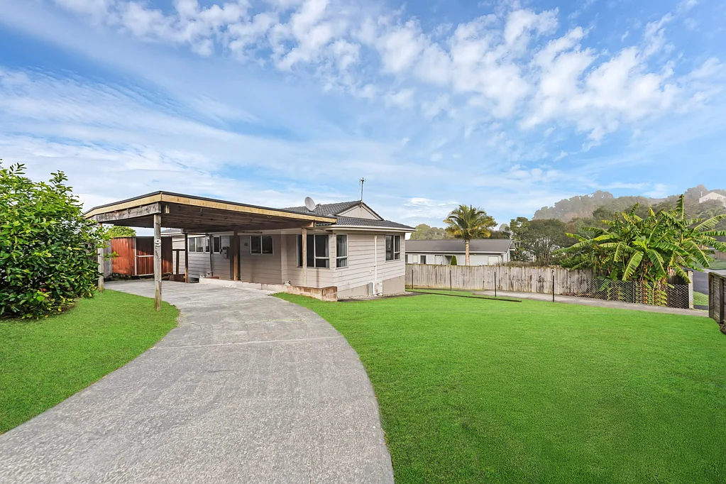 9 Glenbervie Crescent, Massey, Waitakere City, Auckland