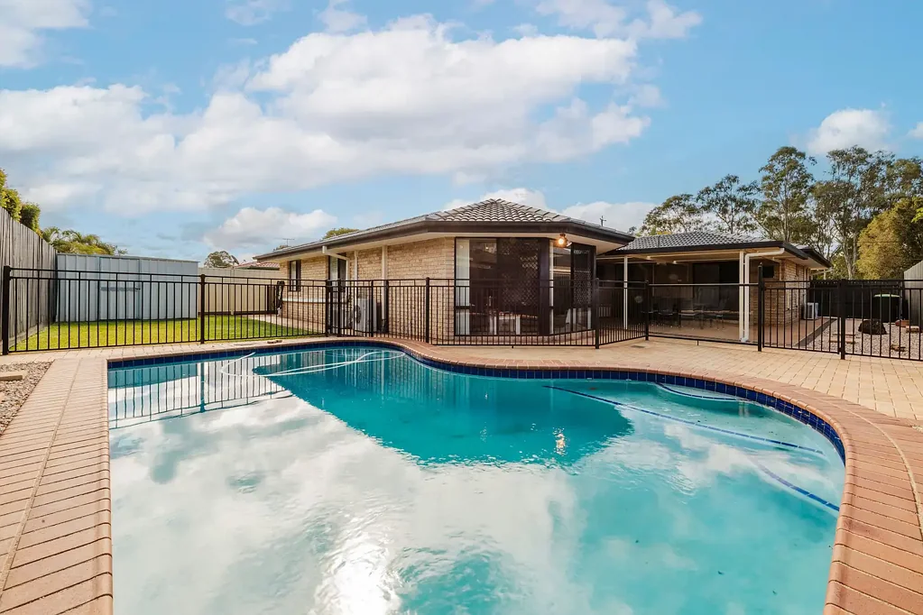 Boondall 4 Bedroom Low Set Entertainer with Pool!