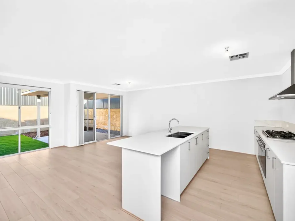Coastal Living in Vibrant Mindarie
