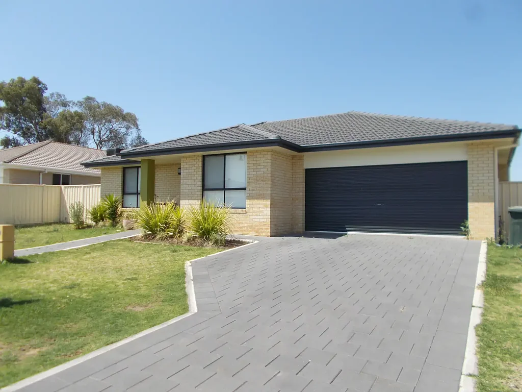 Keswick Estate - Four Bedroom Home
