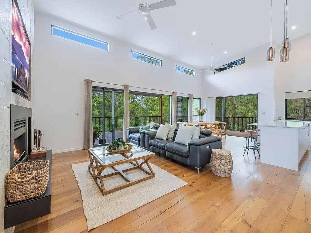 Palmview 5कमरा Owners welcome genuine conversations with buyers seeking a quality acreage home in Palmview Forest.