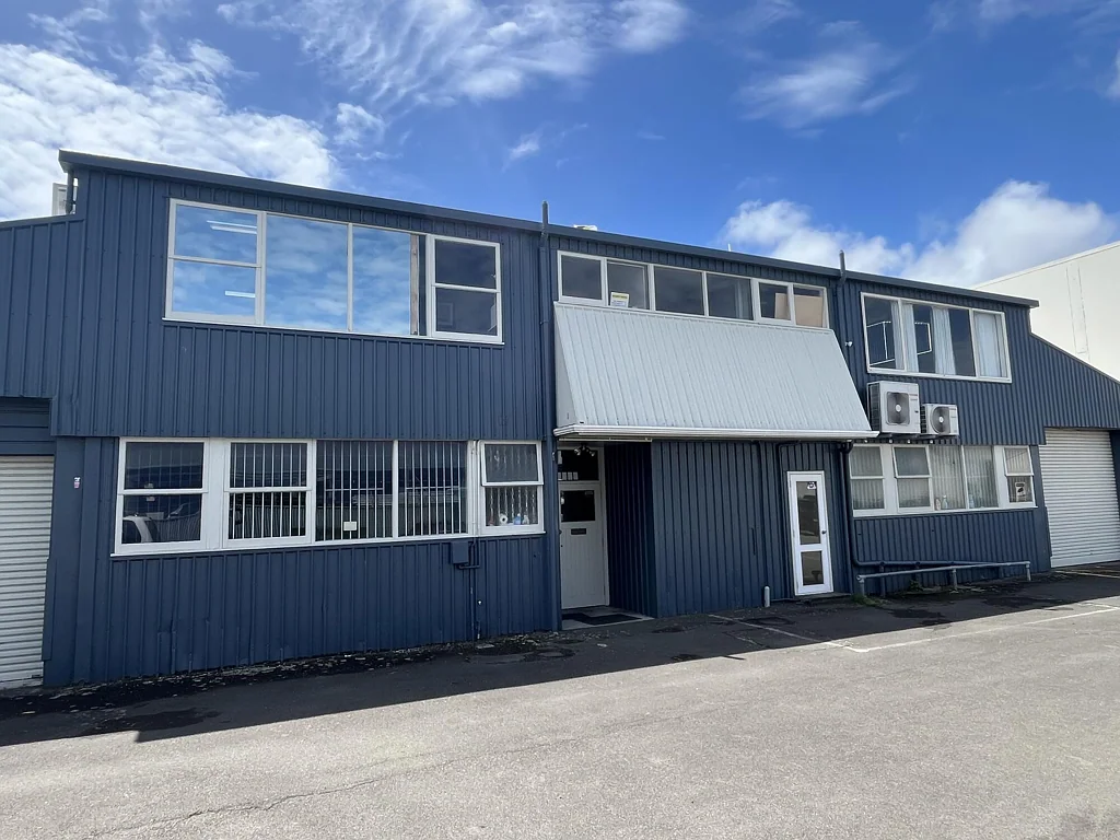 Paraparaumu Functional warehouse with office and yard
