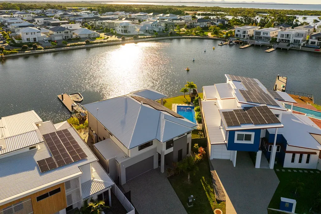 Newport 5 Bedroom EXECUTIVE SIZING WITH INCREDIBLE WATER FRONTAGE