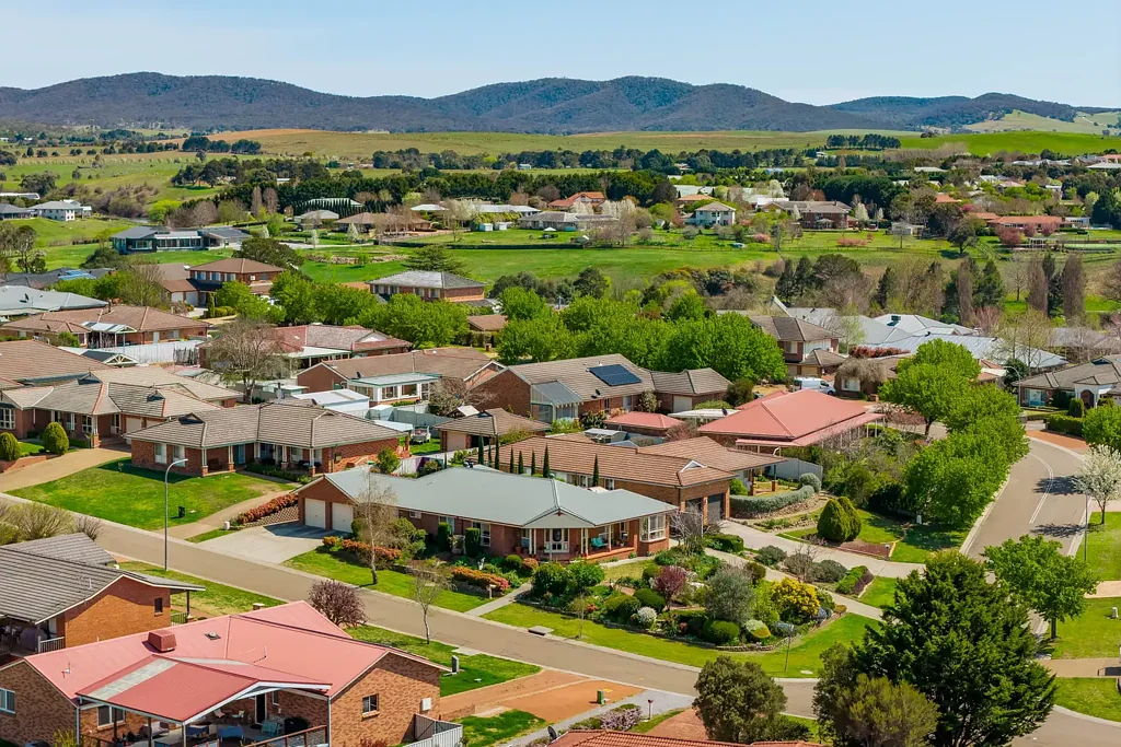 6 Lamarra Place, Goulburn, NSW 2580