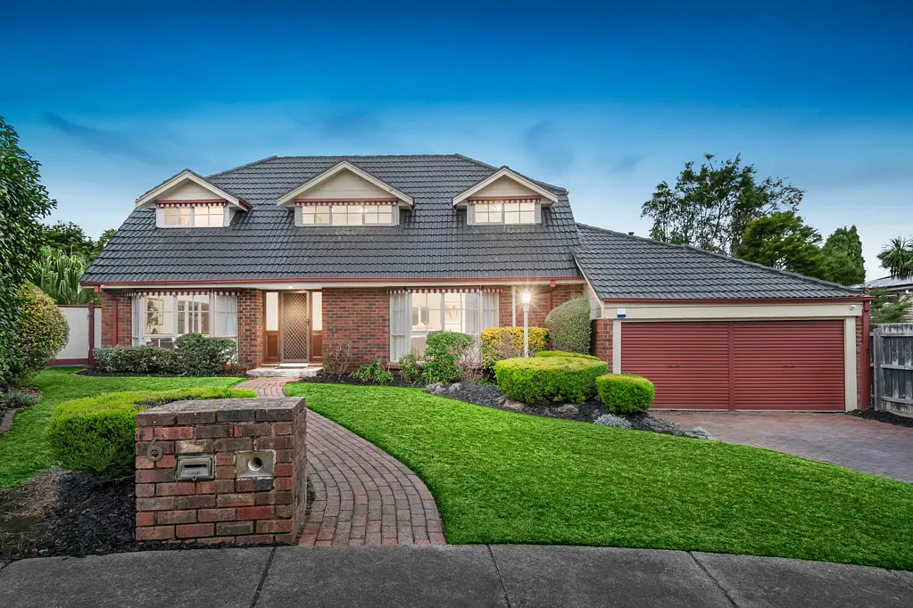 6 Charles Court, Wantirna South, VIC 3152