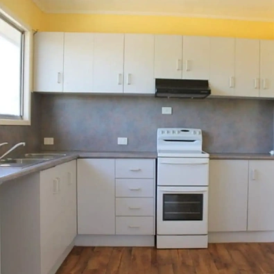 厨房 - 31 LORRAWAY ST, EMERALD QLD 4720