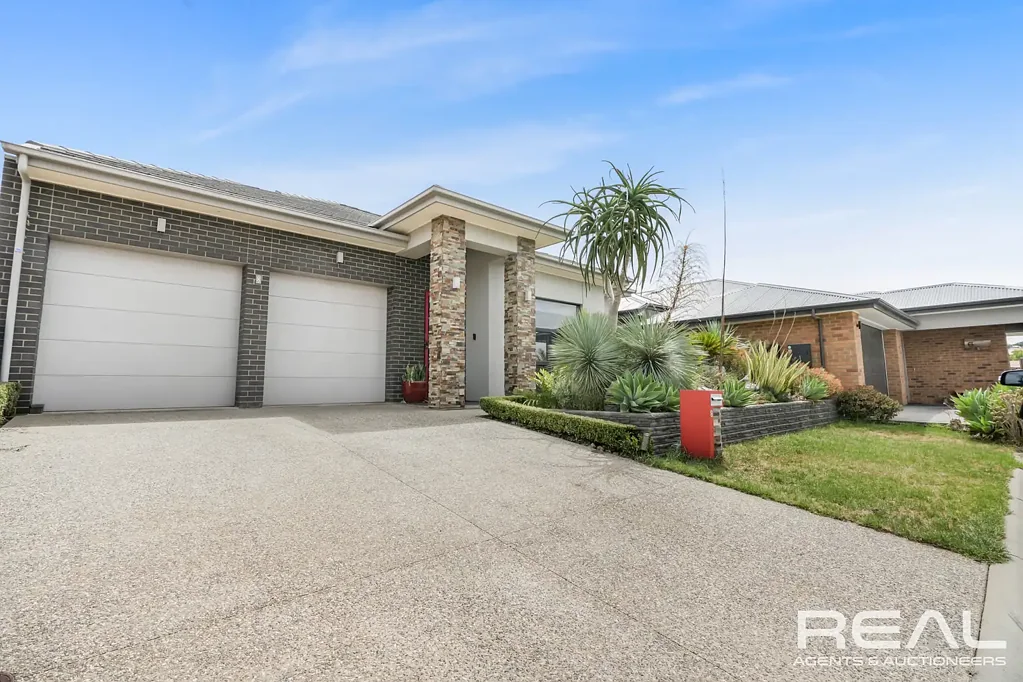 Hewett 3房  Stylish modern home with dual living and alfresco charm