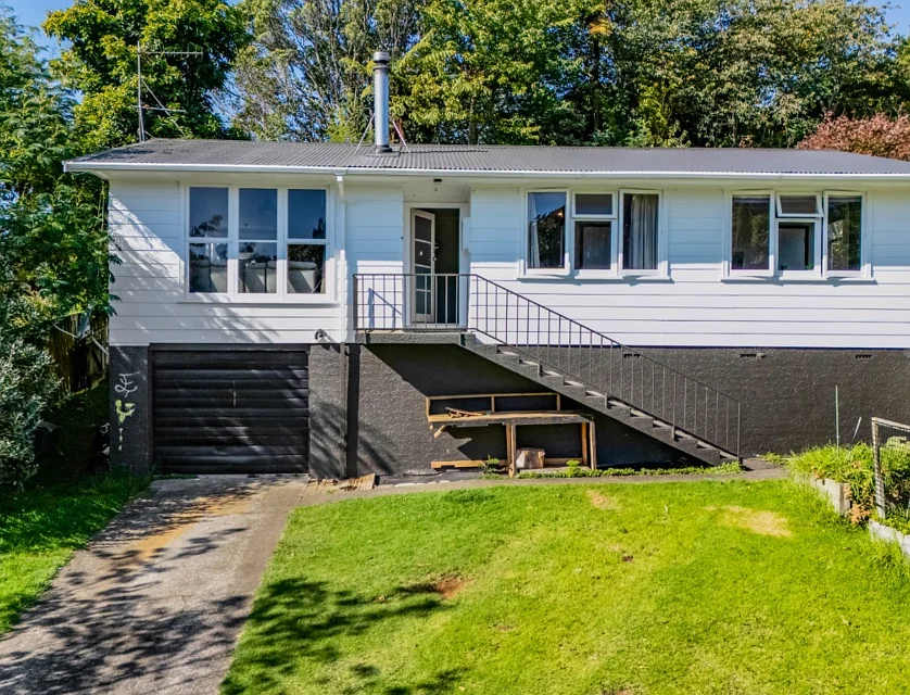 13 Brixham Place, Merrilands, New Plymouth, 3 ਕਮਰੇ, 1 ਬਾਥਰੂਮ, House