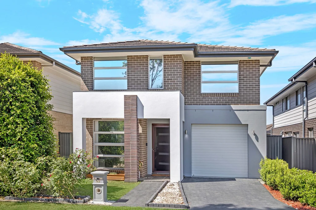 163 Greenwood Parkway, Jordan Springs, NSW 2747