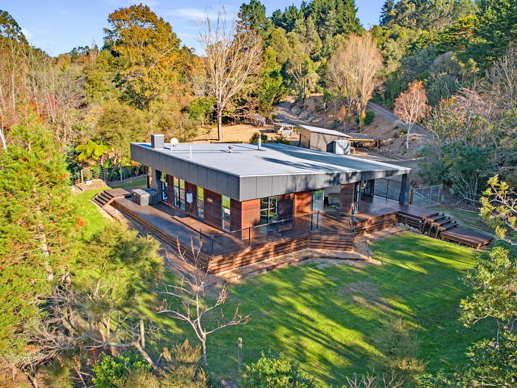 Aokautere 3chambre Distinctive Living in a Class of Its Own