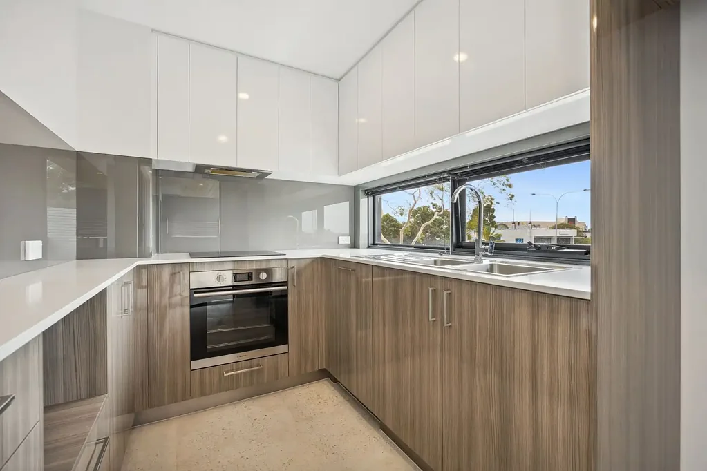 14/1 Davenport Road, Booragoon, WA 6154