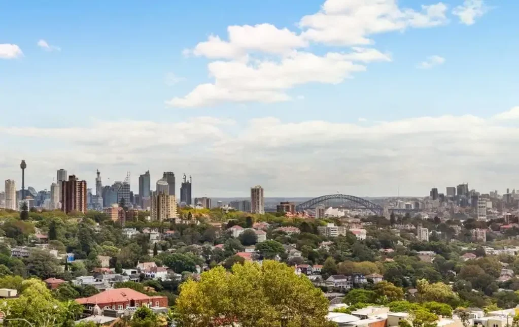 ECLIPSE – ONE BED WITH PARKING WITH PANORAMIC VIEWS