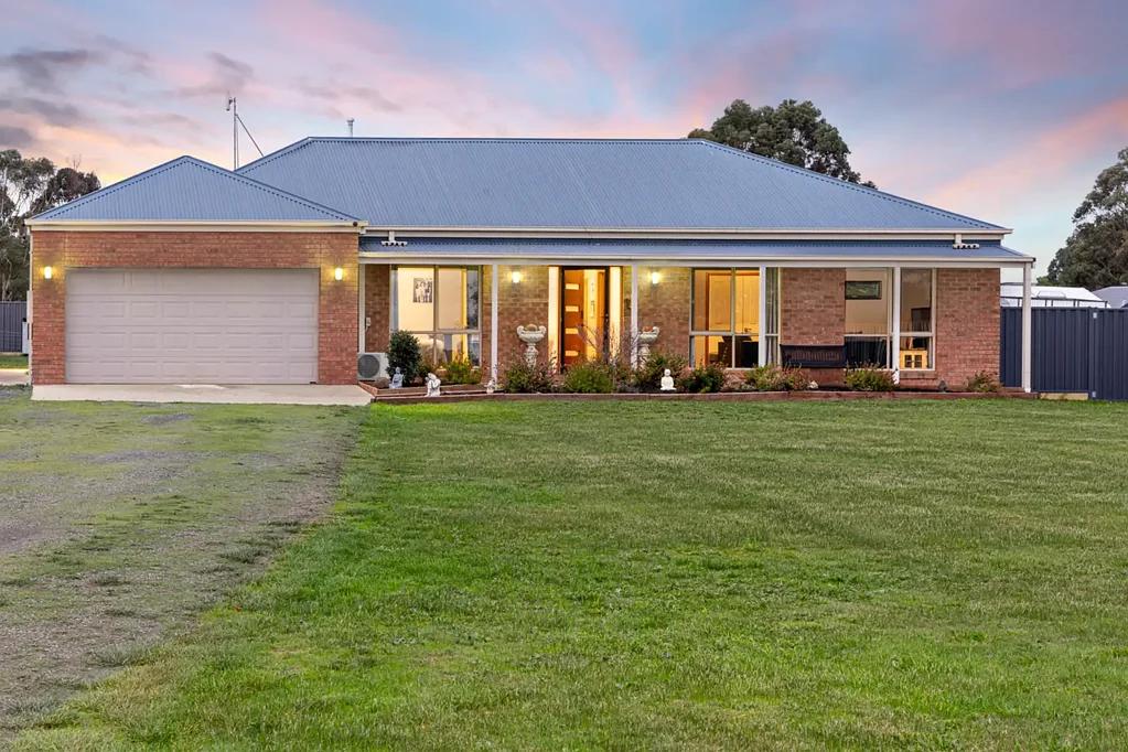 Cardigan 4Moenga Immaculate Family Living on Half an Acre