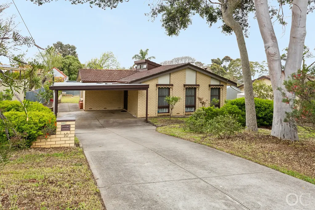 10 Oakridge Road, Aberfoyle Park, SA 5159