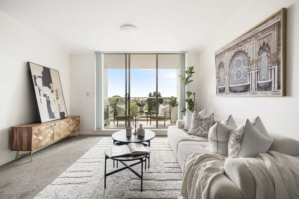 Ashfield 2침실 Easy Urban Living in Ultra-Convenient Location