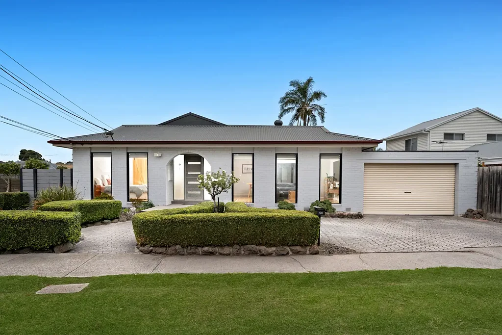 90 Hughes Avenue, Chelsea, VIC 3196