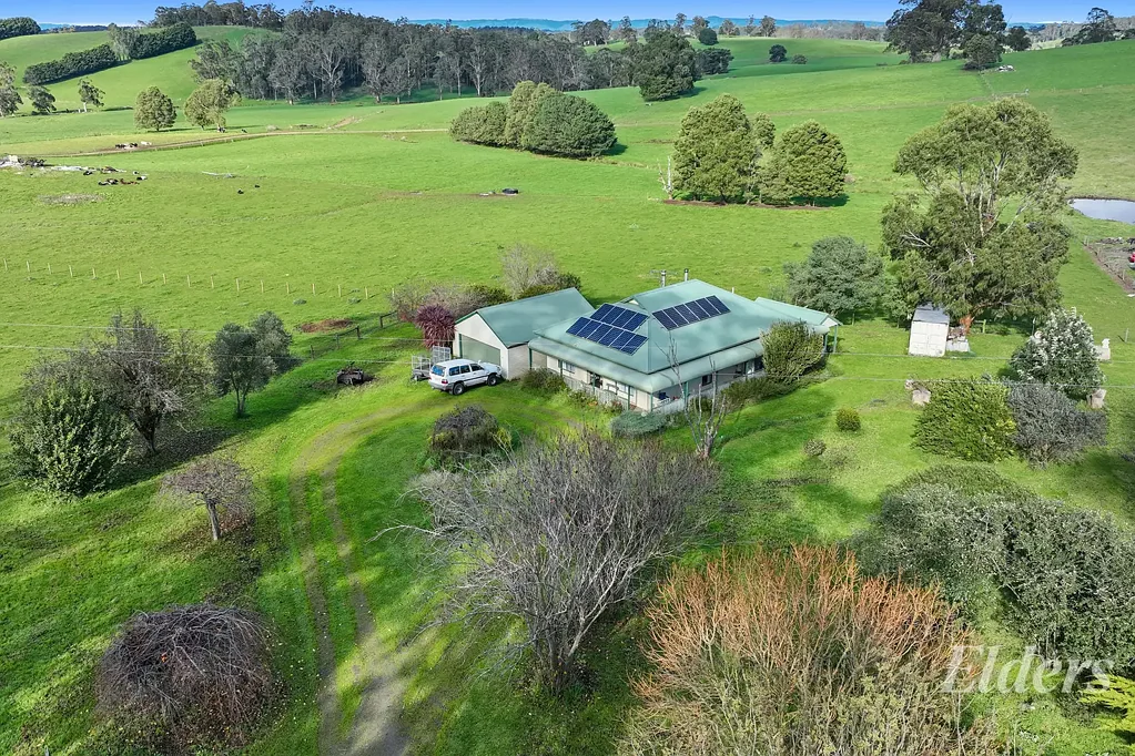 Neerim South 3침실 Country Lifestyle on 2.49 Acres