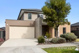 73 Escapade Boulevard, Craigieburn