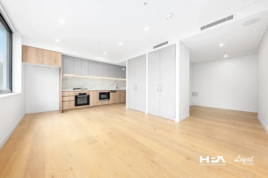 Modern 1 Bedroom Plus Study In Chatswood For Lease