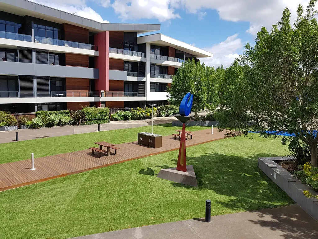 SPECIAL LAYOUT, MORE SPACIOUS, FLEXIBLE TERM