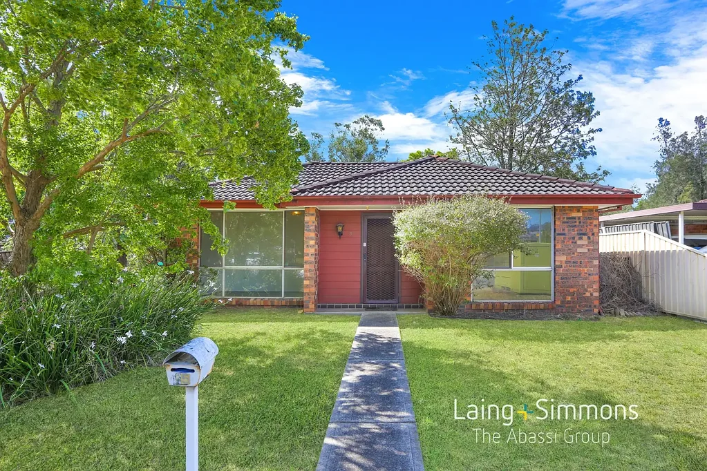 35 Solander Drive, St Clair, NSW 2759