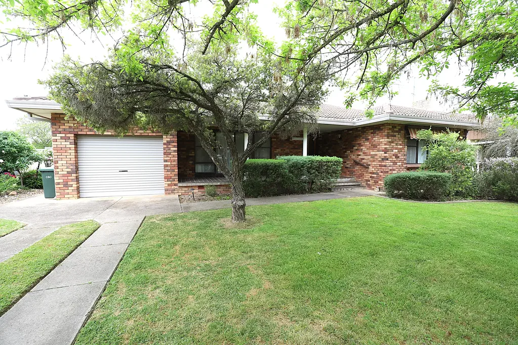 Cootamundra 4ਬੈੱਡਰੂਮ Very Comfortable Home