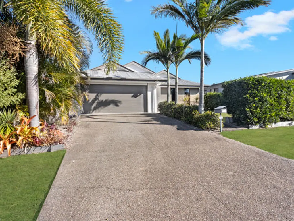 12 Bay Park Road, Wondunna, QLD 4655