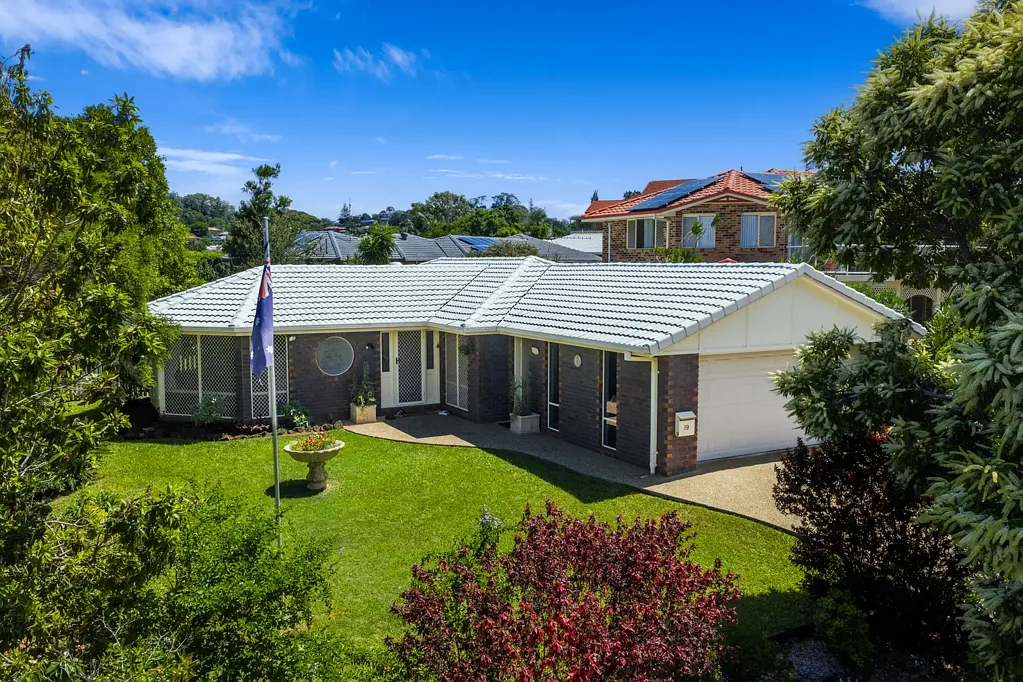 19 Dundee Drive, Banora Point, NSW 2486