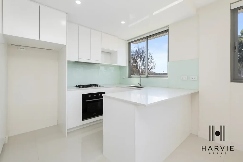 St Ives 2 Bedroom Prime Location, Invest or Occupy!