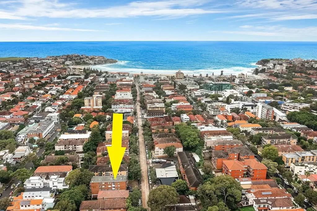Brand New Renovation | Bright 2-Bedroom Bondi Beach Chance
Just Mins To Sand, With Parking