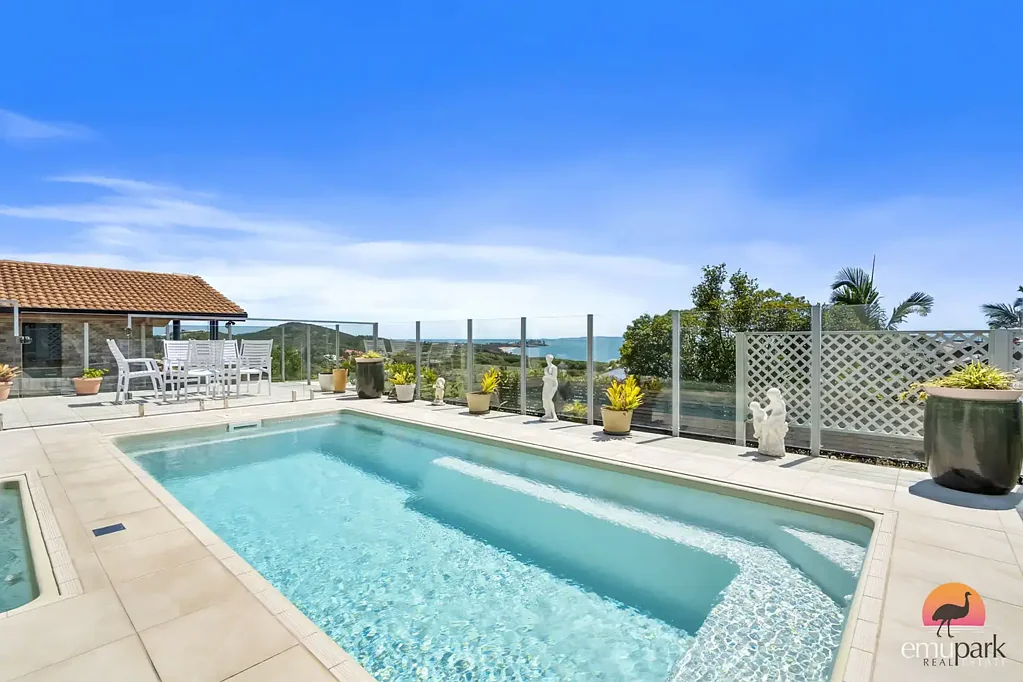 Emu Park 4房  Elite Coastal Living in the Heart of Emu Park!