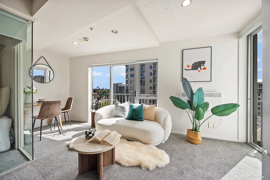 Auckland Central 2 Bedroom Bank Friendly - Ready to move in or rent out