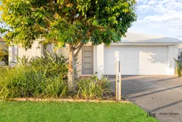 14 Chambers Ridge Boulevard, Park Ridge