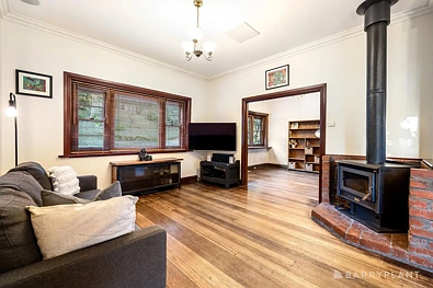 लिविंग रूम - 8 Sloans Road, Warrandyte, VIC 3113